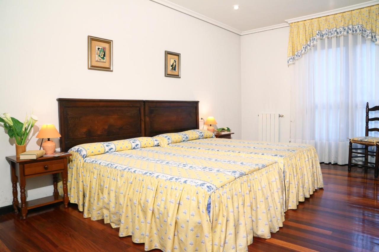 Apartamento Cuera Garaje Incluido يانس المظهر الخارجي الصورة