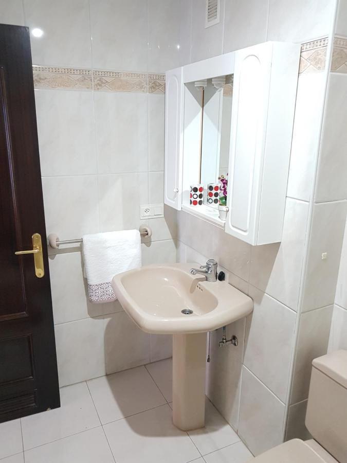 Apartamento Cuera Garaje Incluido يانس المظهر الخارجي الصورة